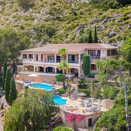 Villa 5-bed Villa, Two Pools, Puerto Pollenca