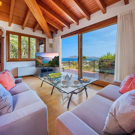 5-bed Villa, Two Pools, Puerto Pollenca