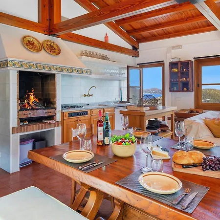 5-bed Villa, Two Pools, Puerto Pollenca Port de Pollença