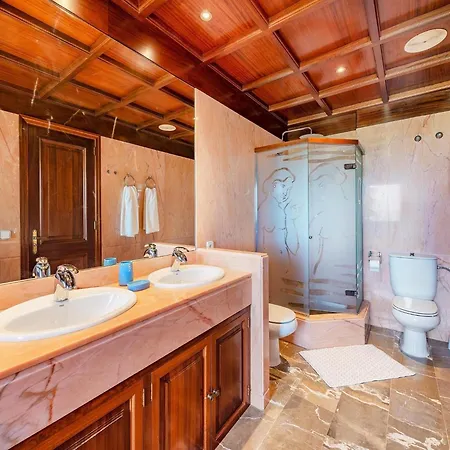Villa 5-bed Villa, Two Pools, Puerto Pollenca Port de Pollença