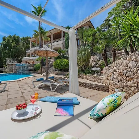 5-bed Villa, Two Pools, Puerto Pollenca *