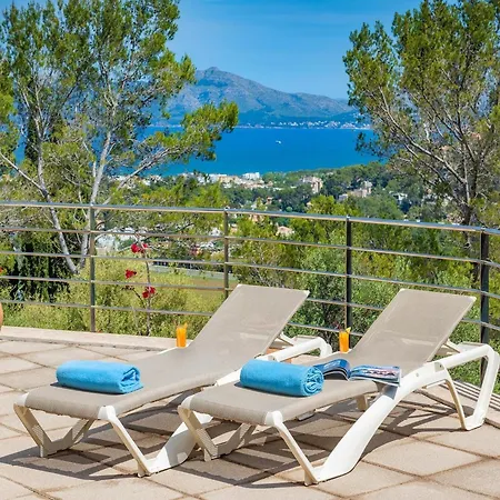 ヴィラ 5-bed Villa, Two Pools, Puerto Pollenca ポルト・ダ・ポリェンサ
